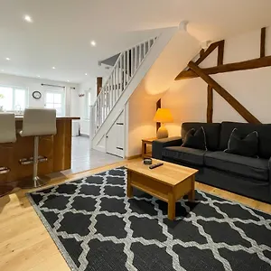  Apartment Immaculate Barn Annexe Close To Stansted Airport